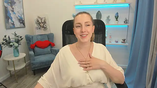 Snapshot of CaseyTerini chatting on 06/09/26, 11:33 CaseyTerini online show from 06/09/26, 11:33