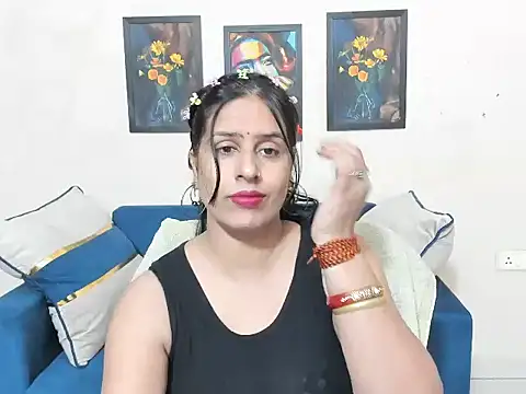 sara conorr online show from 07/02/26, 04:18