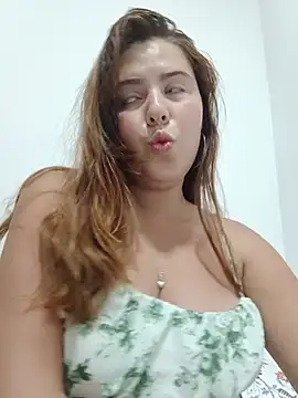 lyss muller online show from 07/17/26, 12:06