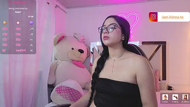 MILAH TAY online show from 05/14/26, 11:28