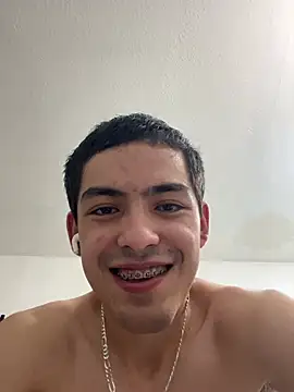 Tupapi696969q online show from 04/25/26, 04:59