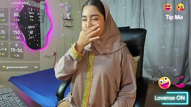 Snapshot of SamiraAwada chatting on 03/12/26, 06:47 SamiraAwada online show from 03/12/26, 06:47