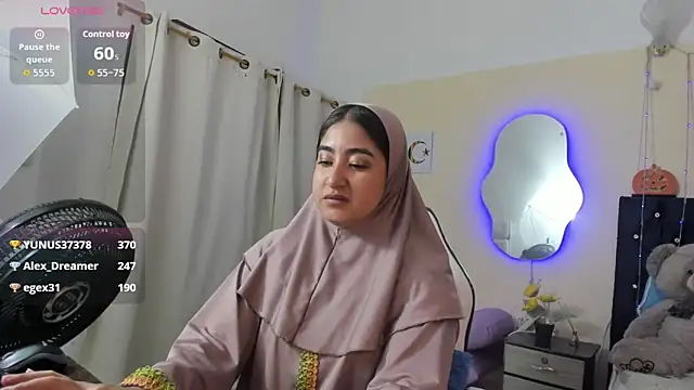 Snapshot of SamiraAwada chatting on 04/06/26, 07:15 SamiraAwada online show from 04/06/26, 07:15