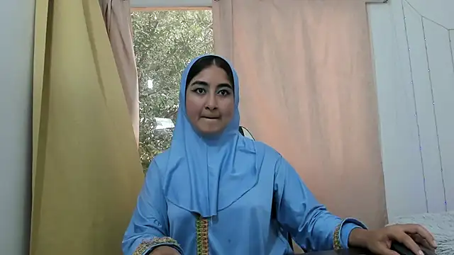 Snapshot of SamiraAwada chatting on 05/29/26, 07:23 SamiraAwada online show from 05/29/26, 07:23