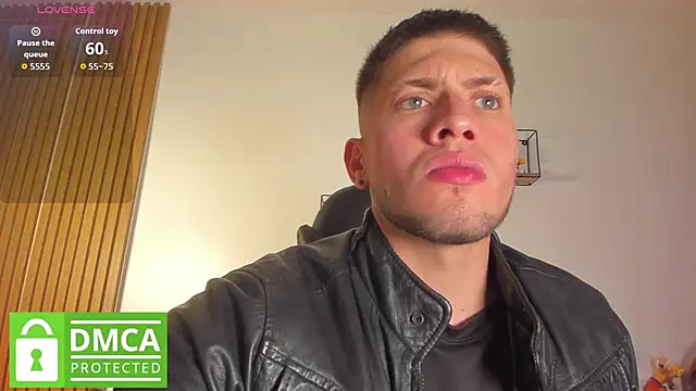 Snapshot of SebastianMaximoff_ chatting on 04/22/26, 07:04 SebastianMaximoff online show from 04/22/26, 07:04