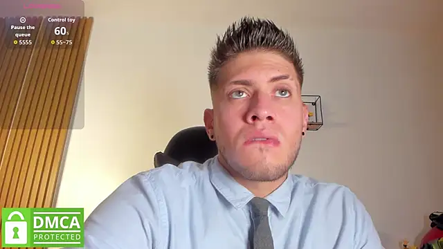 Snapshot of SebastianMaximoff_ chatting on 05/13/26, 07:33 SebastianMaximoff online show from 05/13/26, 07:33