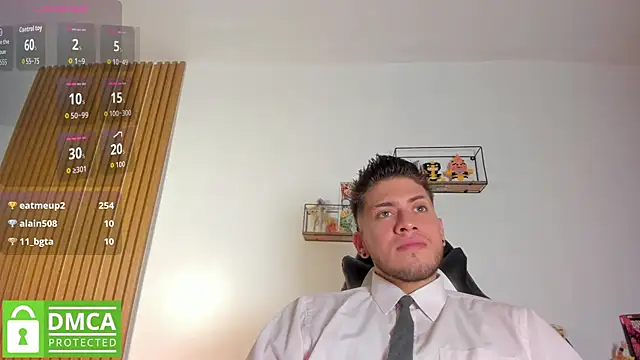 Snapshot of SebastianMaximoff_ chatting on 06/11/26, 12:32 SebastianMaximoff online show from 06/11/26, 12:32