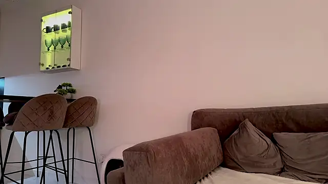 AuraXO online show from 07/22/26, 11:57