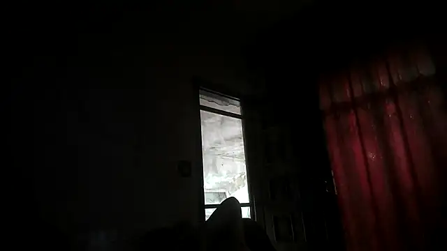 bialoba7 online show from 10/23/25, 08:51