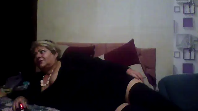bialoba7 online show from 06/08/26, 02:17