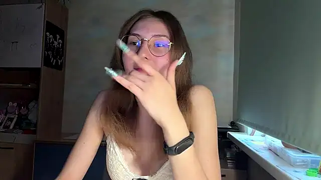 Miaaa Moon online show from 06/09/26, 04:29