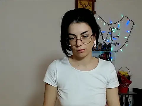 Snapshot of emacandy chatting on 03/11/26, 06:19 emacandy online show from 03/11/26, 06:19
