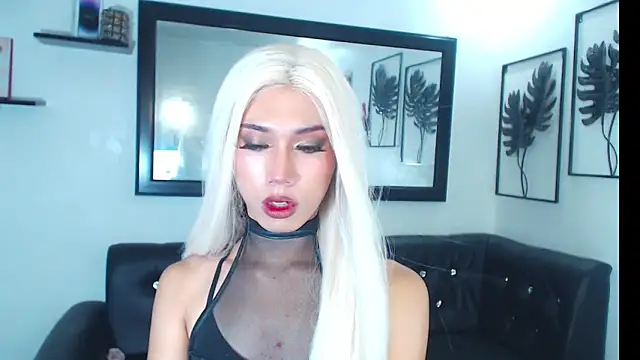 QueenAlisonfoxx online show from 06/11/26, 11:19