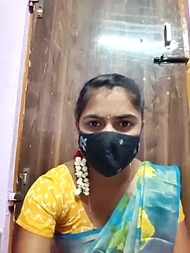 Snapshot of Tamil_Hot_Shana chatting on 03/08/26, 04:22 Tamil Hot Shana online show from 03/08/26, 04:22