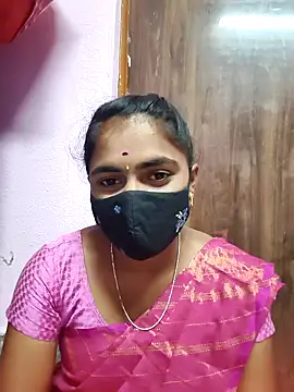 Snapshot of Tamil_Hot_Shana chatting on 04/01/26, 05:10 Tamil Hot Shana online show from 04/01/26, 05:10