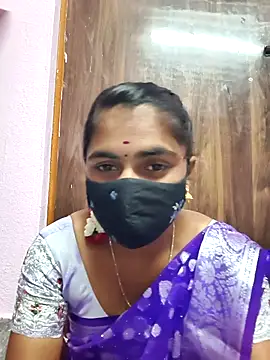 Snapshot of Tamil_Hot_Shana chatting on 04/08/26, 04:51 Tamil Hot Shana online show from 04/08/26, 04:51