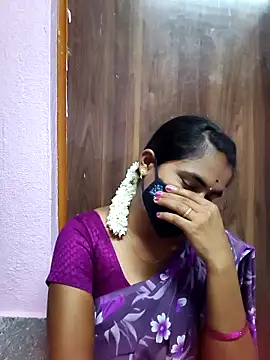 Snapshot of Tamil_Hot_Shana chatting on 04/12/26, 05:18 Tamil Hot Shana online show from 04/12/26, 05:18