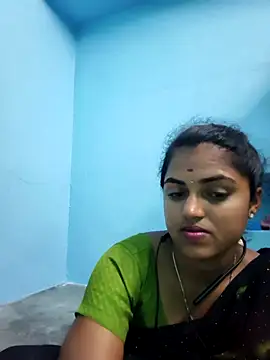 Snapshot of Tamil_Hot_Shana chatting on 04/18/26, 08:42 Tamil Hot Shana online show from 04/18/26, 08:42