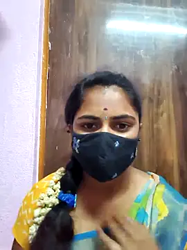 Snapshot of Tamil_Hot_Shana chatting on 04/21/26, 03:02 Tamil Hot Shana online show from 04/21/26, 03:02