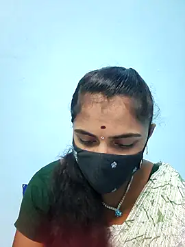 Snapshot of Tamil_Hot_Shana chatting on 04/28/26, 02:27 Tamil Hot Shana online show from 04/28/26, 02:27