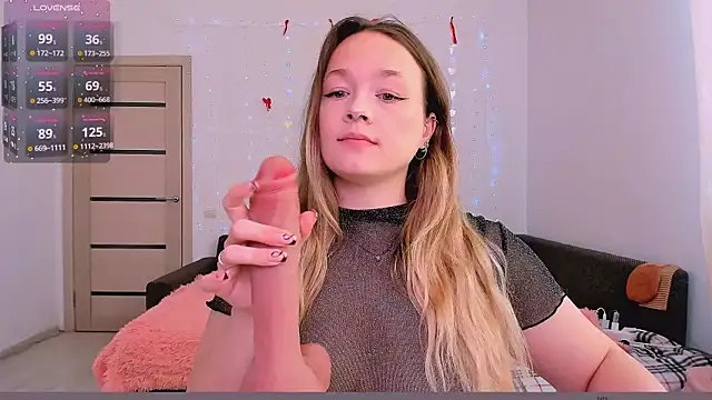 Snapshot of evilla_brill chatting on 03/05/26, 11:28 evilla brill online show from 03/05/26, 11:28