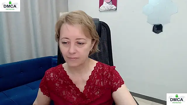MONA W online show from 06/05/26, 01:28