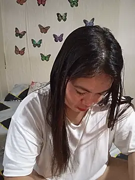 Zyramae 25 online show from 07/14/26, 10:59