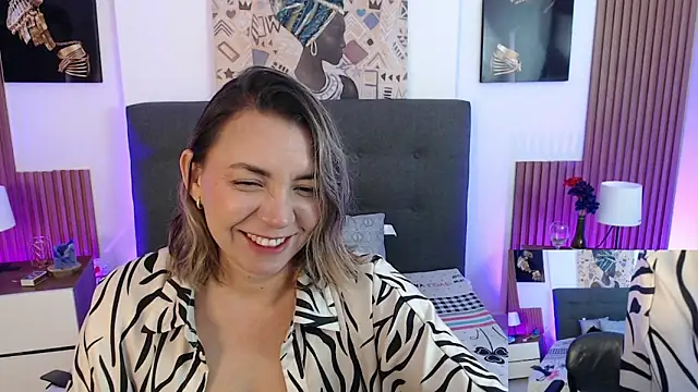 Snapshot of milfsecret69 chatting on 05/09/26, 11:04 milfsecret69 online show from 05/09/26, 11:04