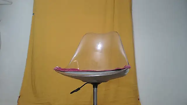 Snapshot of Mela889 chatting on 04/14/26, 05:13 Mela889 online show from 04/14/26, 05:13