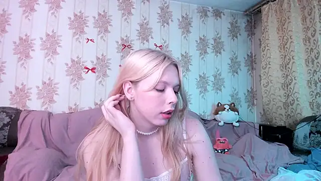 Snapshot of Cutie_Bambi chatting on 03/02/26, 11:06 Cutie Bambi online show from 03/02/26, 11:06