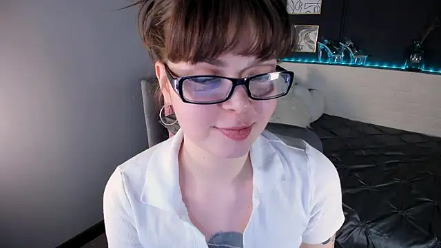 Snapshot of Maykinkya chatting on 03/26/26, 02:00 Maykinkya online show from 03/26/26, 02:00