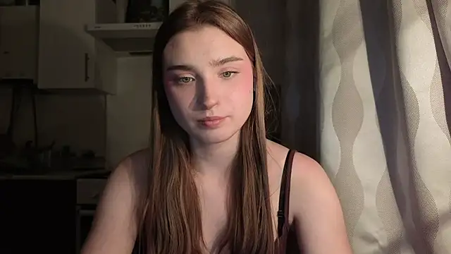 Snapshot of LissaBliss chatting on 05/11/26, 04:48 LissaBliss online show from 05/11/26, 04:48