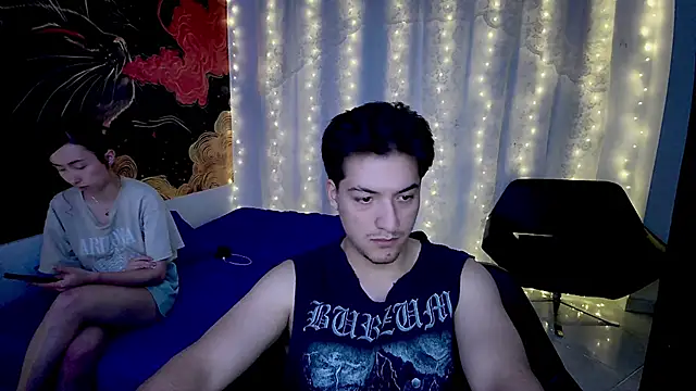 Snapshot of RoseSinsDonViktor chatting on 04/04/26, 08:17 RoseSinsDonViktor online show from 04/04/26, 08:17