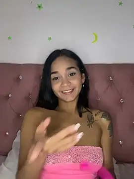 Snapshot of Maria_x_Alejandra chatting on 04/29/26, 09:43 Maria x Alejandra online show from 04/29/26, 09:43