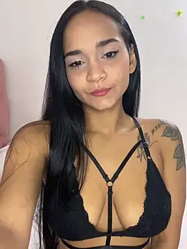 Snapshot of Maria_x_Alejandra chatting on 06/16/26, 08:22 Maria x Alejandra online show from 06/16/26, 08:22