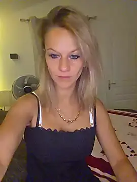 Couple-Kiwii-Orchidee-Boy online show from 08/04/26, 07:11
