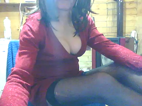 Snapshot of Luanatrav1 chatting on 03/11/26, 09:32 Luanatrav1 online show from 03/11/26, 09:32