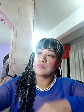 Snapshot of SabrinaColin chatting on 02/05/26, 02:27 SabrinaColin online show from 02/05/26, 02:27