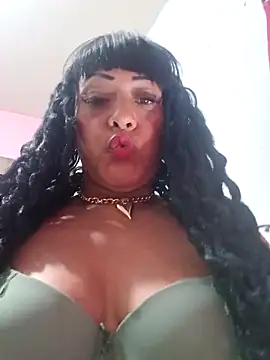 Snapshot of SabrinaColin chatting on 03/12/26, 03:34 SabrinaColin online show from 03/12/26, 03:34