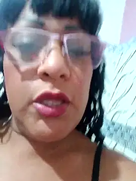 Snapshot of SabrinaColin chatting on 04/14/26, 05:46 SabrinaColin online show from 04/14/26, 05:46