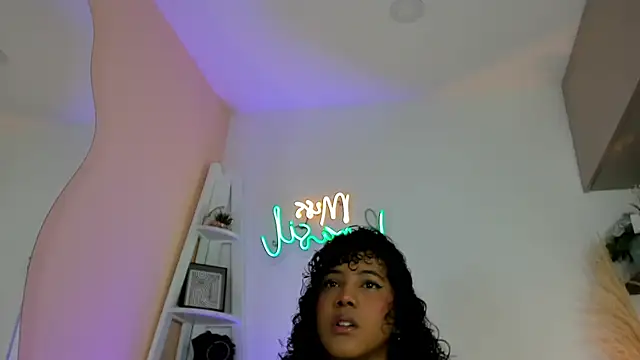 Snapshot of missbrasil chatting on 07/27/26, 01:18 missbrasil online show from 07/27/26, 01:18