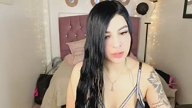 Snapshot of _selena_fox chatting on 03/25/26, 03:01 selena fox online show from 03/25/26, 03:01