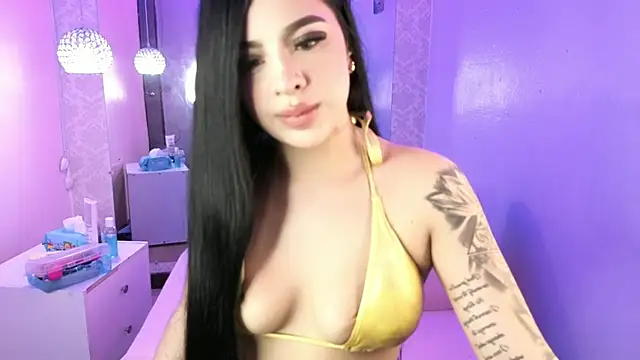 Snapshot of _selena_fox chatting on 04/15/26, 03:02 selena fox online show from 04/15/26, 03:02