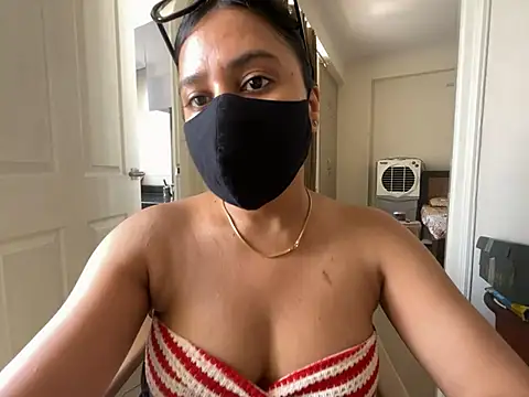 Snapshot of Anna_girl22 chatting on 04/21/26, 03:46 Anna girl22 online show from 04/21/26, 03:46