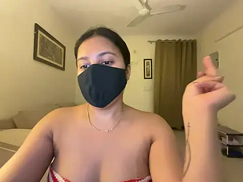 Snapshot of Anna_girl22 chatting on 05/25/26, 04:35 Anna girl22 online show from 05/25/26, 04:35