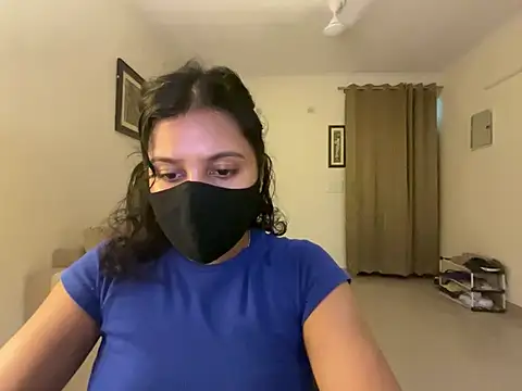 Anna girl22 online show from 07/07/26, 04:22