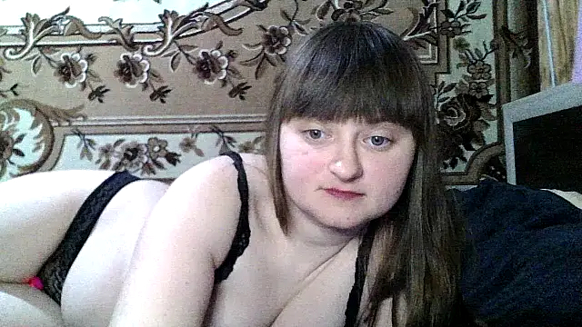 Snapshot of LuckyLust15 chatting on 03/05/26, 04:36 LuckyLust15 online show from 03/05/26, 04:36