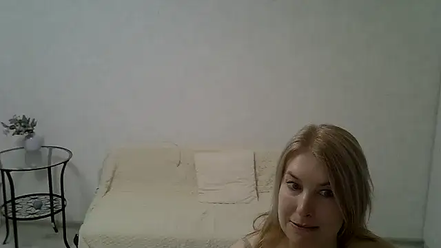 Snapshot of Opaldream chatting on 05/08/26, 09:53 Opaldream online show from 05/08/26, 09:53