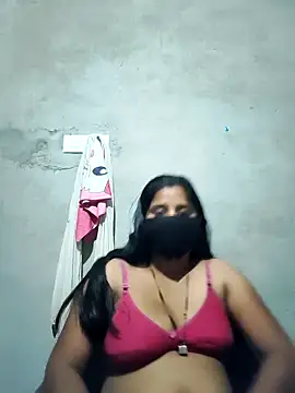 Snapshot of Sexy_khushi19 chatting on 02/18/26, 03:35 Sexy khushi19 online show from 02/18/26, 03:35