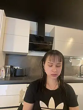 Snapshot of Just-Lilly chatting on 05/18/26, 05:52 Just-Lilly online show from 05/18/26, 05:52